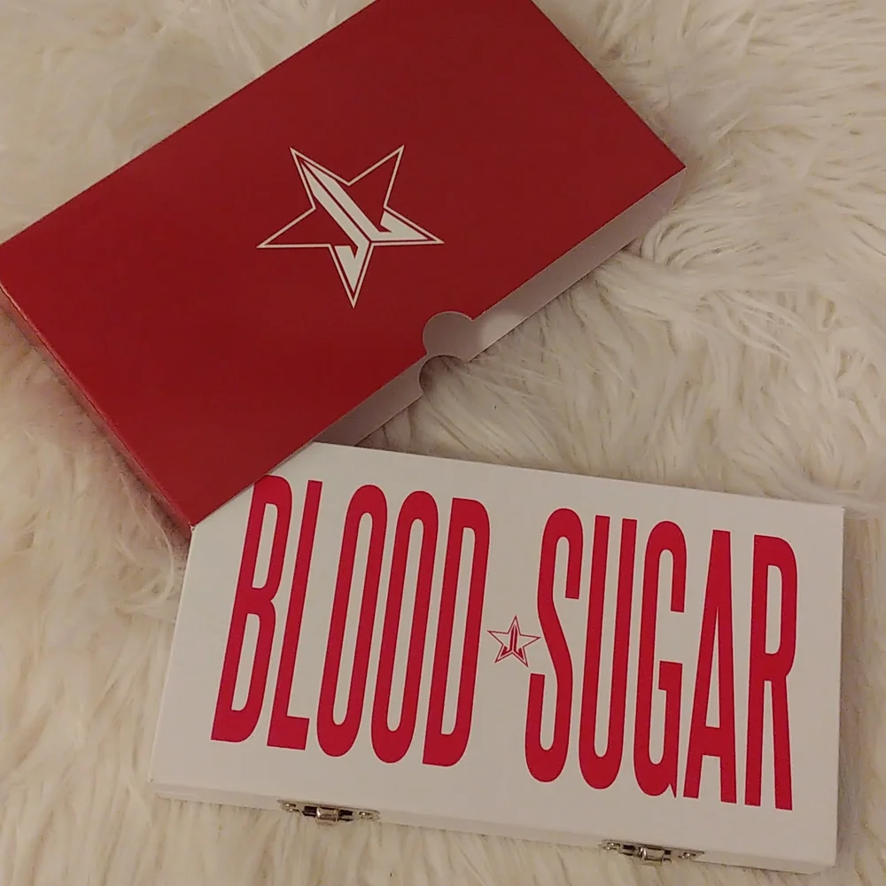❤FIRM! NWT JEFFREE STAR BLOOD SUGAR EYESHADOW PALETTE (DISCONTINUED)